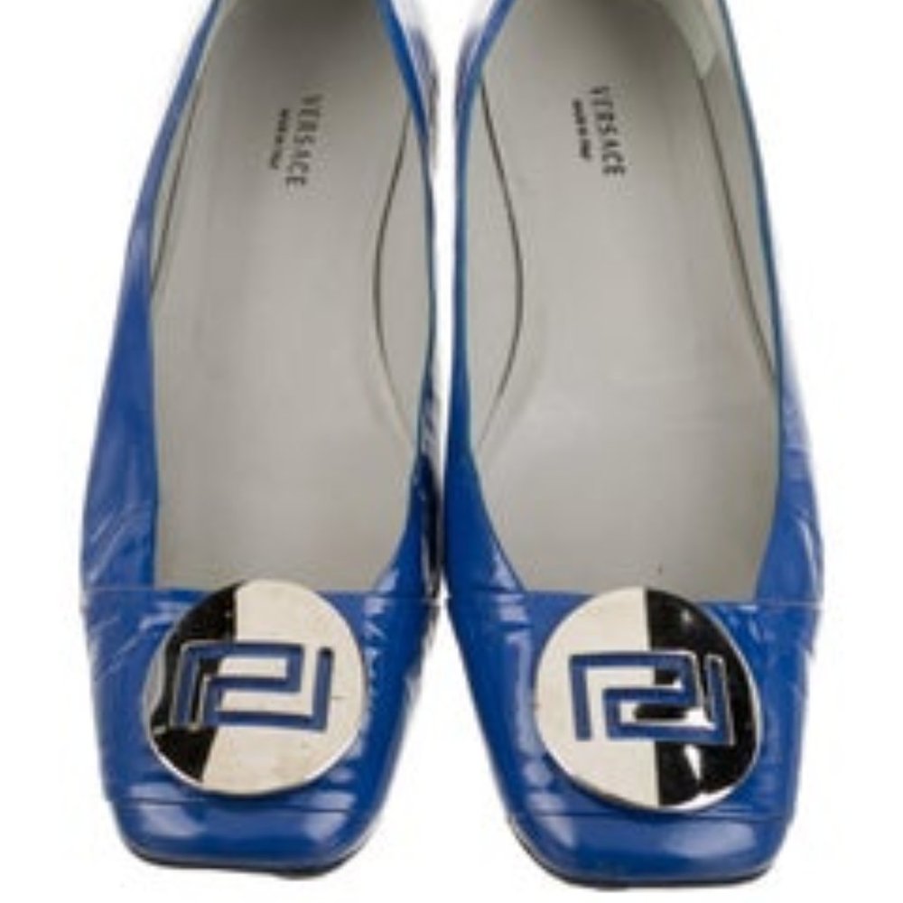 VERSACE VINTAGE BLUE LEATHER FLATS SIZE